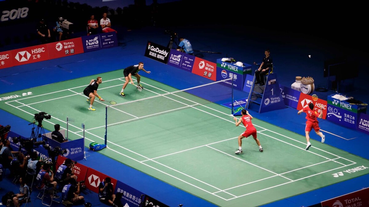 的横向脚步 的横向脚步